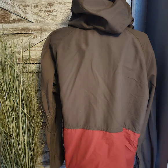 LL Bean Brown and Red Hooded Jacket - Picture 3 of 4
